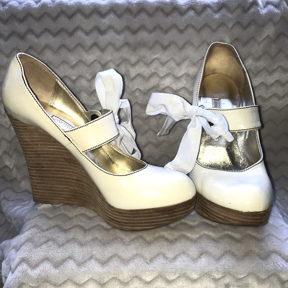 Cynthia Vincent Tie Wooden Wedge Platform Heels